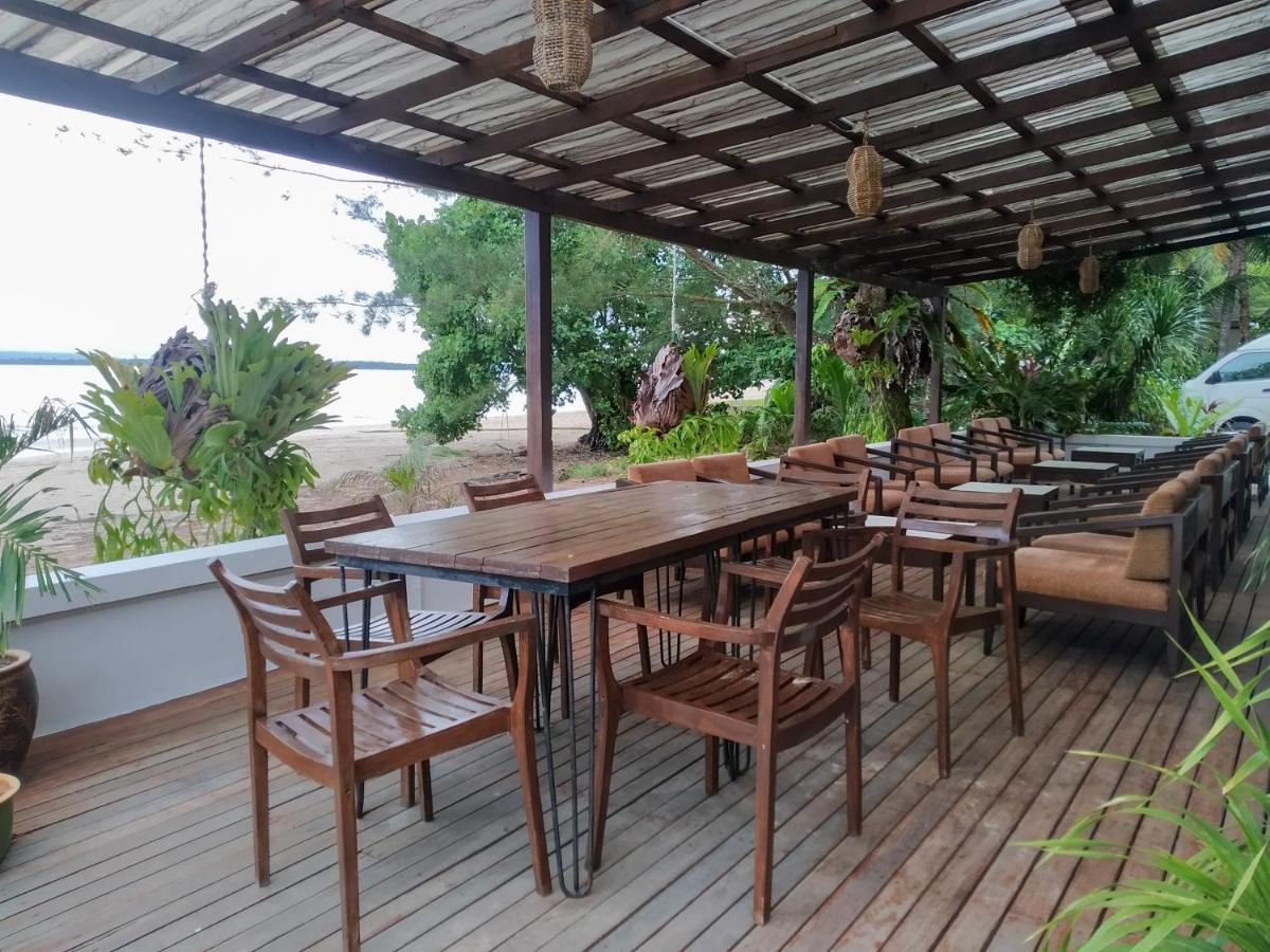 Rafflesia Resort Lundu Bagian luar foto