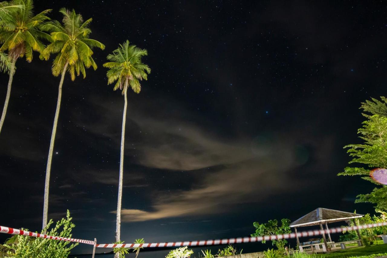 Rafflesia Resort Lundu Bagian luar foto