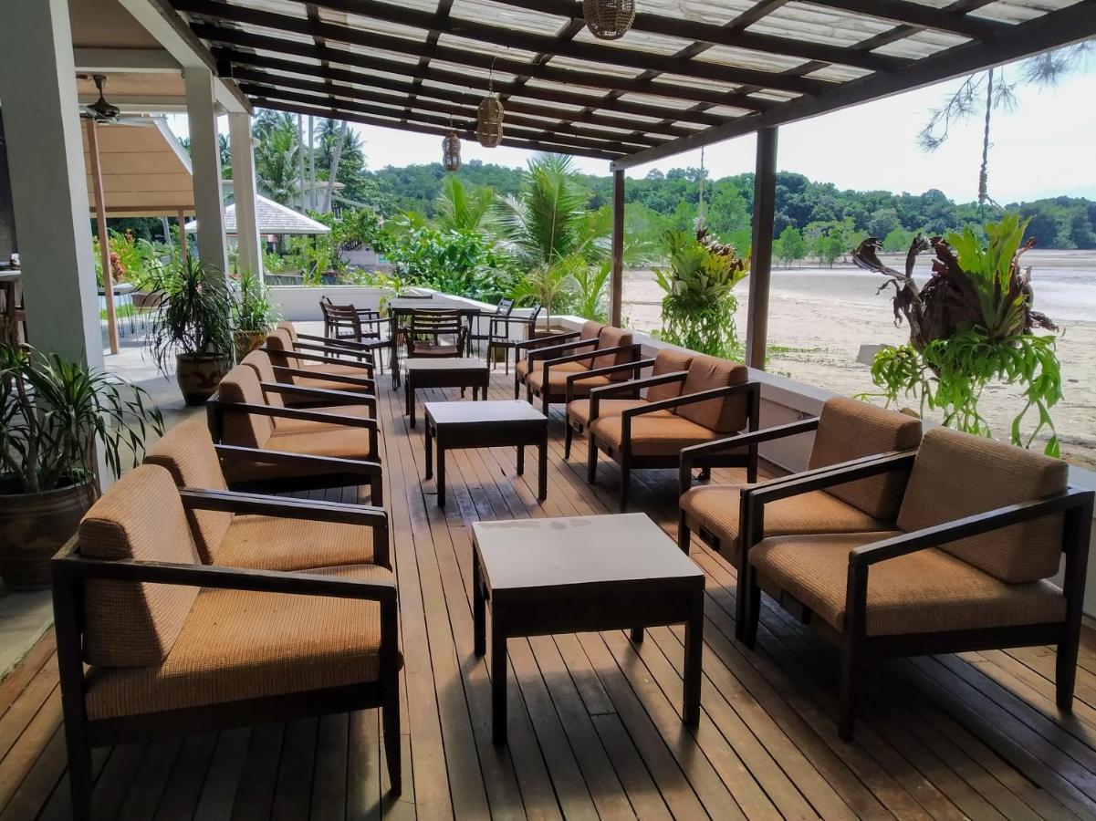 Rafflesia Resort Lundu Bagian luar foto