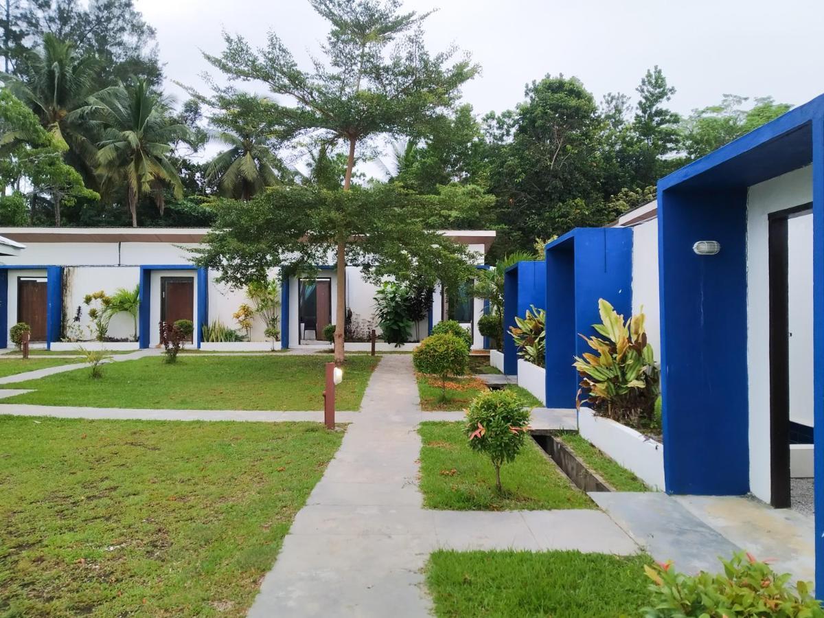 Rafflesia Resort Lundu Bagian luar foto